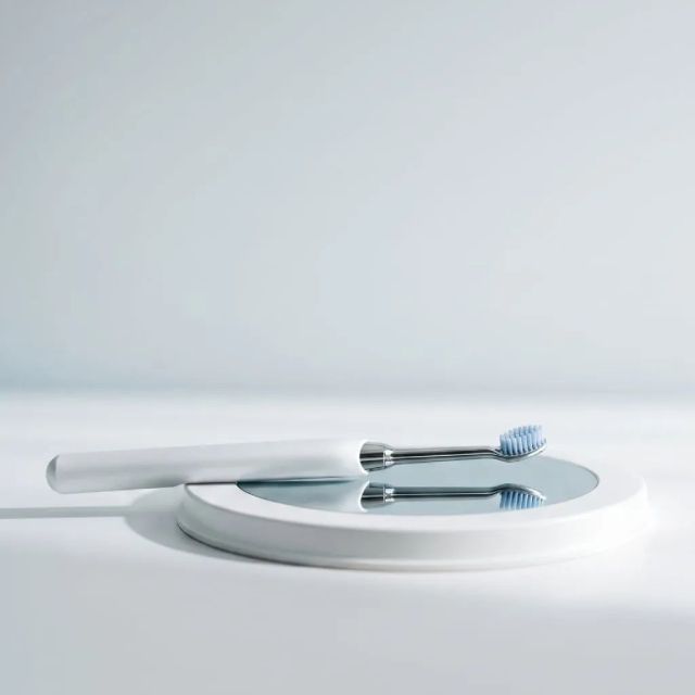 Professional teeth cleaning and gum care treatment